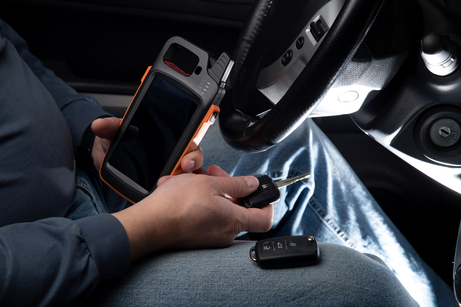Schlüssel- und Wegfahrsperren-Programmierer